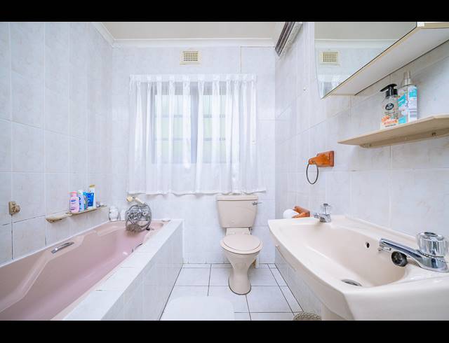 3 BEDROOM SIMPLEX FOR SALE IN WESTVILLE